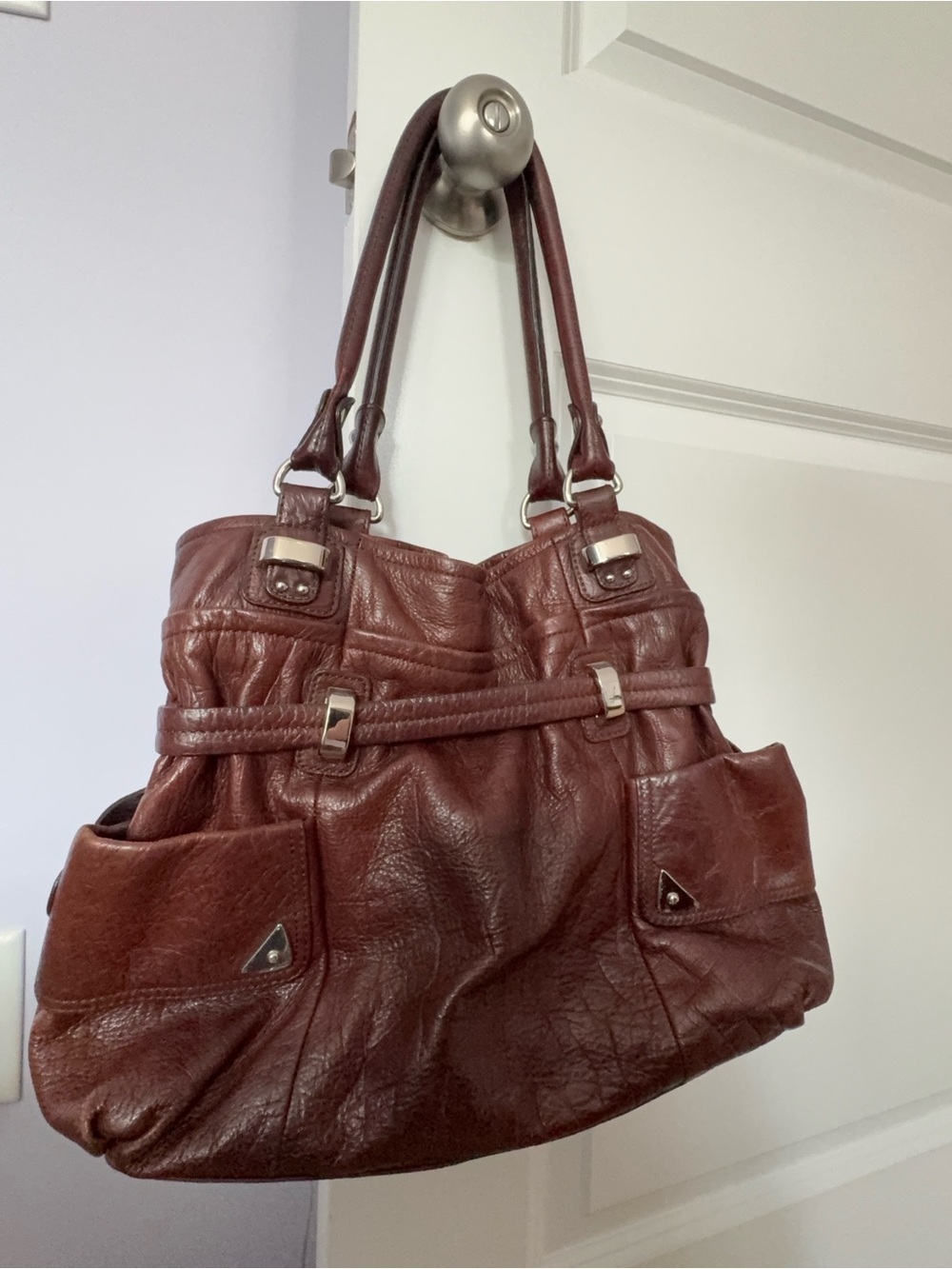 Classic Women's Leather Tote Bag in Deep Brown